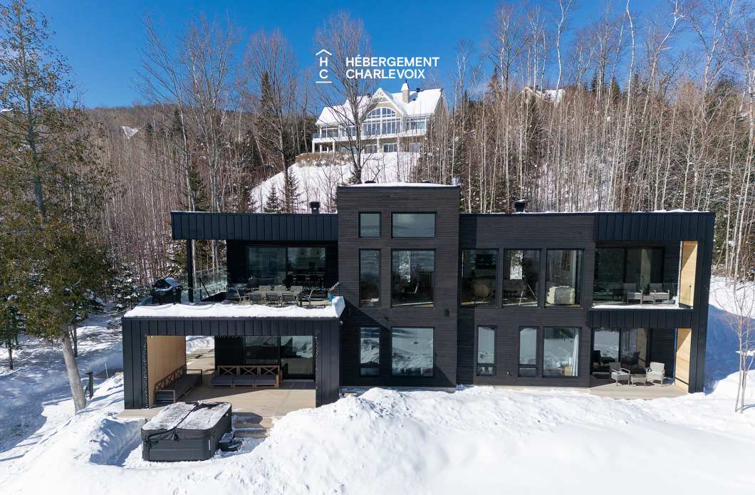 ALT-49 - Villa contemporaine offrant les splendeurs du St-Laurent!